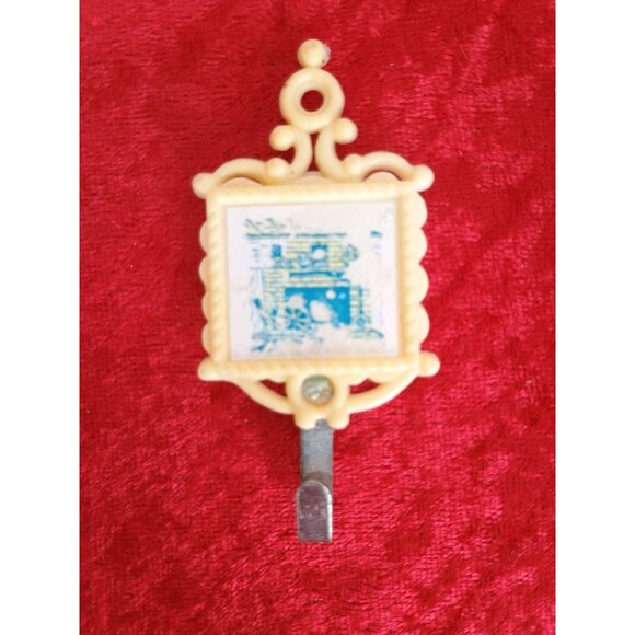 Vintage Mid-Century Decorative Wall Hooks Set Of 3 With Unique Blue Prints On Pl - Picture 4 of 5